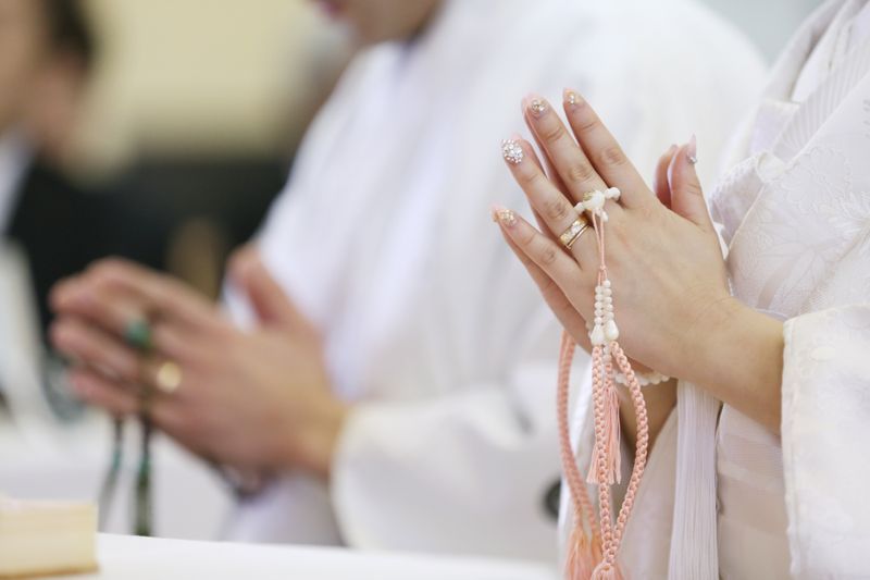 10 Tradisi Pernikahan dalam Agama Buddha