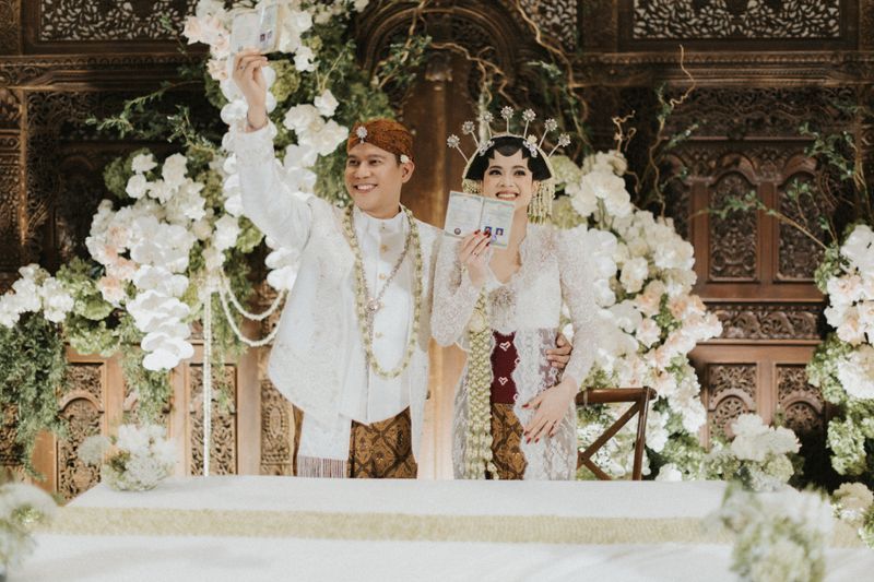 Eksklusif! Pernikahan Anindyo Baskoro dan Dhabitannisa Auni dengan Sentuhan Estetika Jawa Modern