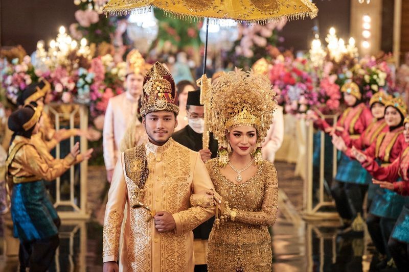 Menelusuri Ritual Pernikahan Adat Aceh dan Pesona Busana Tradisionalnya