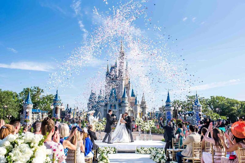 Wujudkan pernikahan impian Anda ala dongeng dengan Disney’s Fairy Tale Wedding